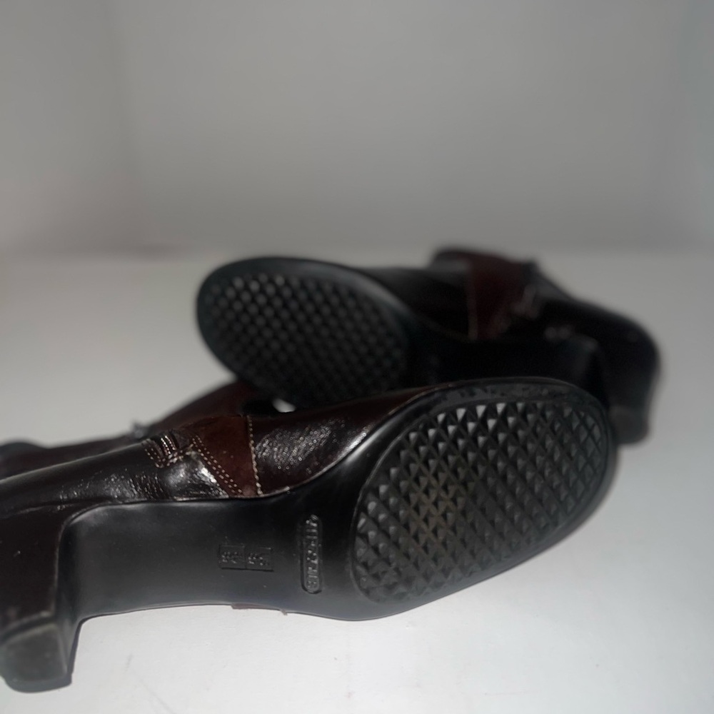 Areosoles Elegant Brown Leather Ankle Boots Women’s size 8.5 - Picture 11 of 11
